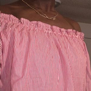 A nice causal blouse.